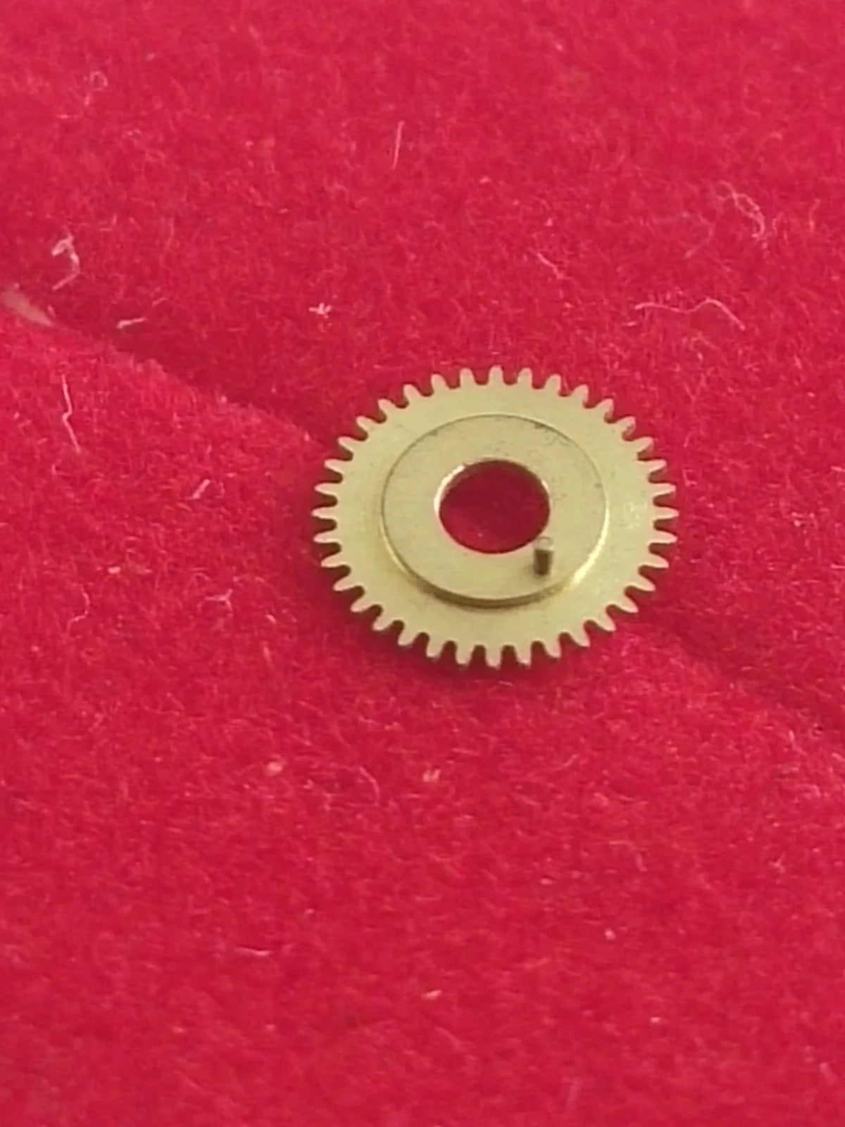 NOS Seiko Date Draiving wheel Parts 802 222 / 1 Pc