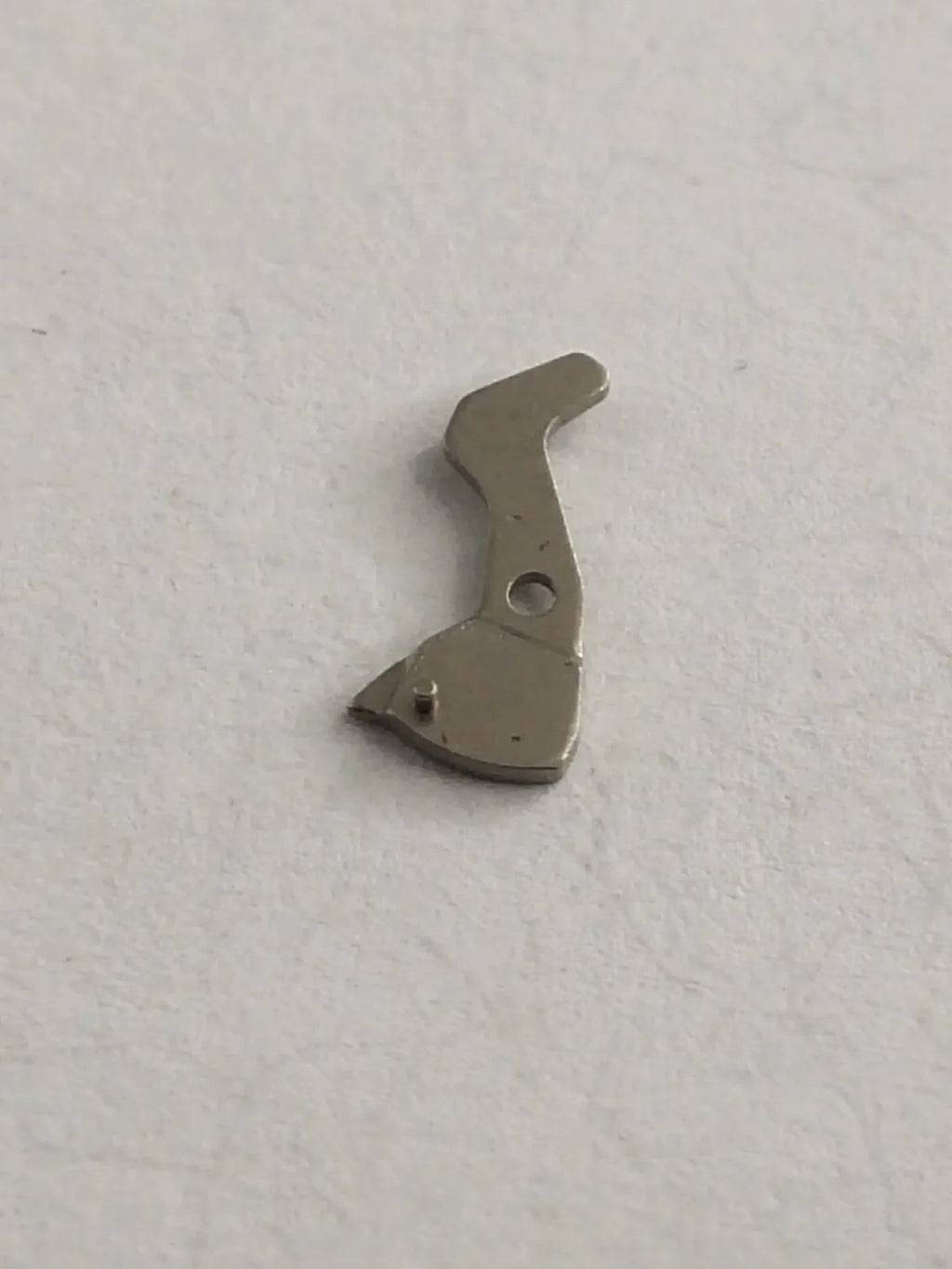 NOS SEIKO PARTS / Sitting lever/ Part . 383 020 /1pc Cal.822A/1Pc