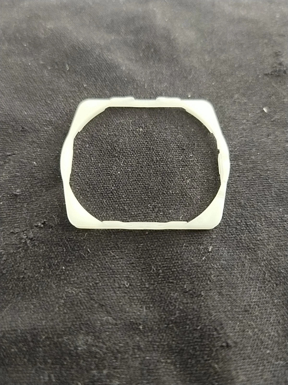 NOS Seiko Part . 8609 0770 / Holdingring For gasket