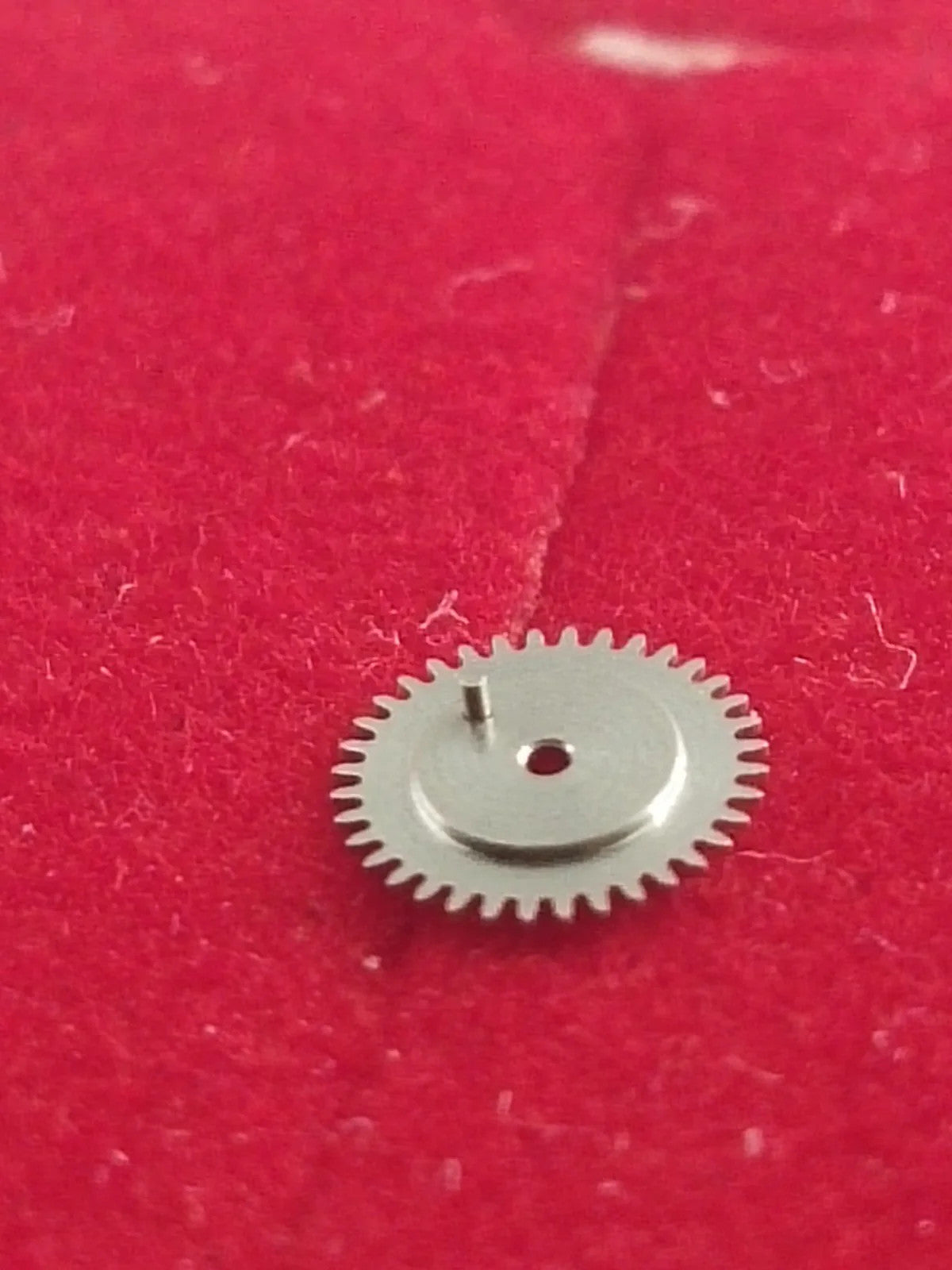 NOS Seiko Date Draiving wheel Parts 802 221 / 1 Pc