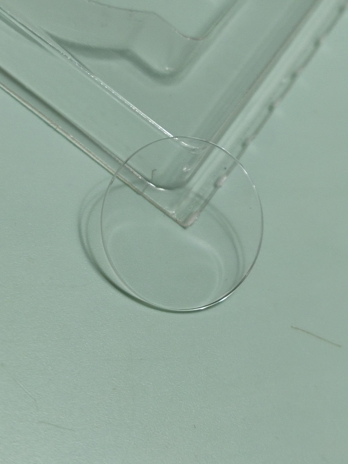 GUCCI Original /Crystal / Part No. 111.05 /0.7 Thickness 