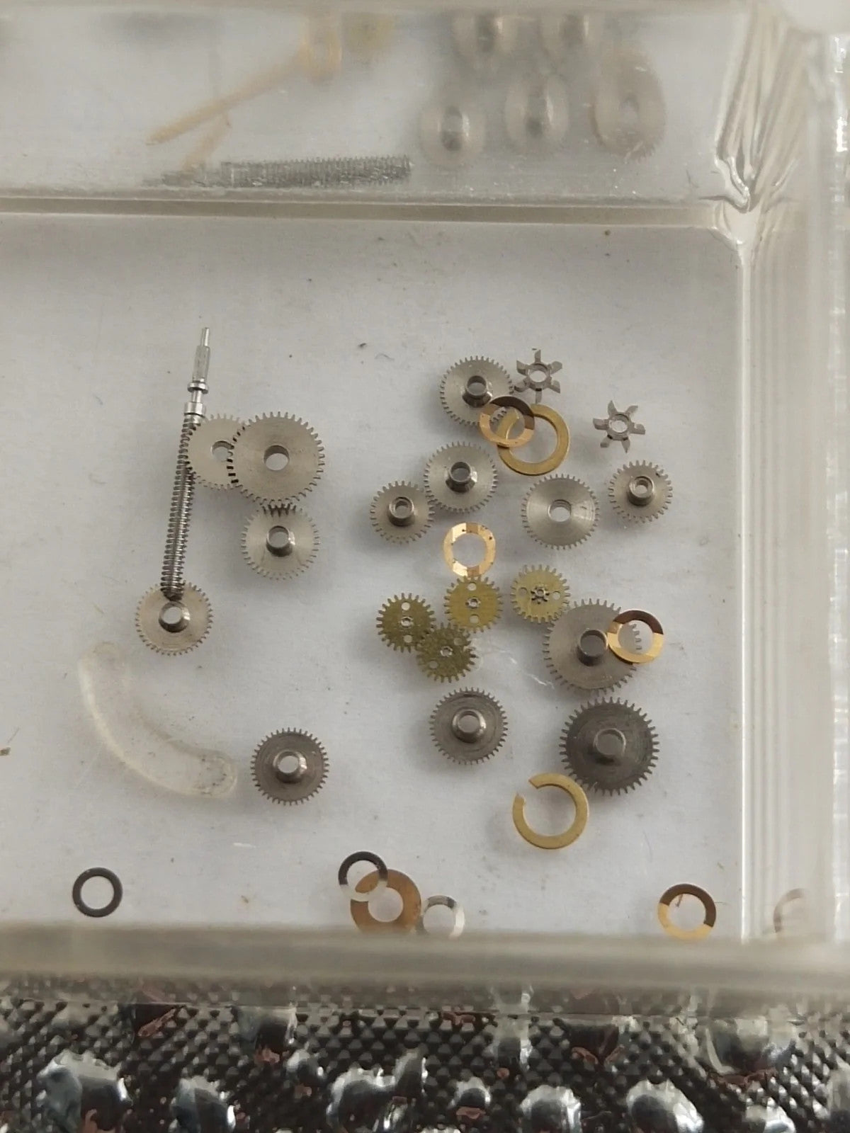 NOS SEIKO hour wheel Part 271 +++ Price from 25 to 40 per piece