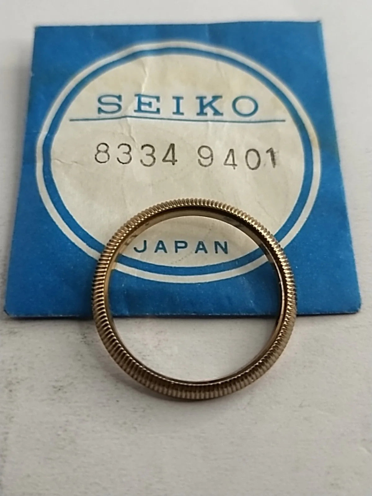 NOS Seiko original Bezel / Part 8334 9401