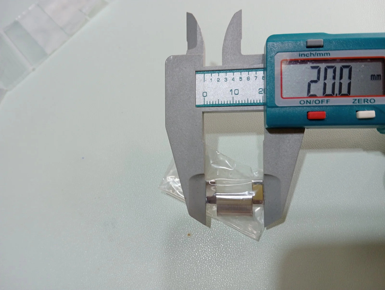 GUCCI Original / Link Steel color / Part No. 163.7705.1 S / 20m.m