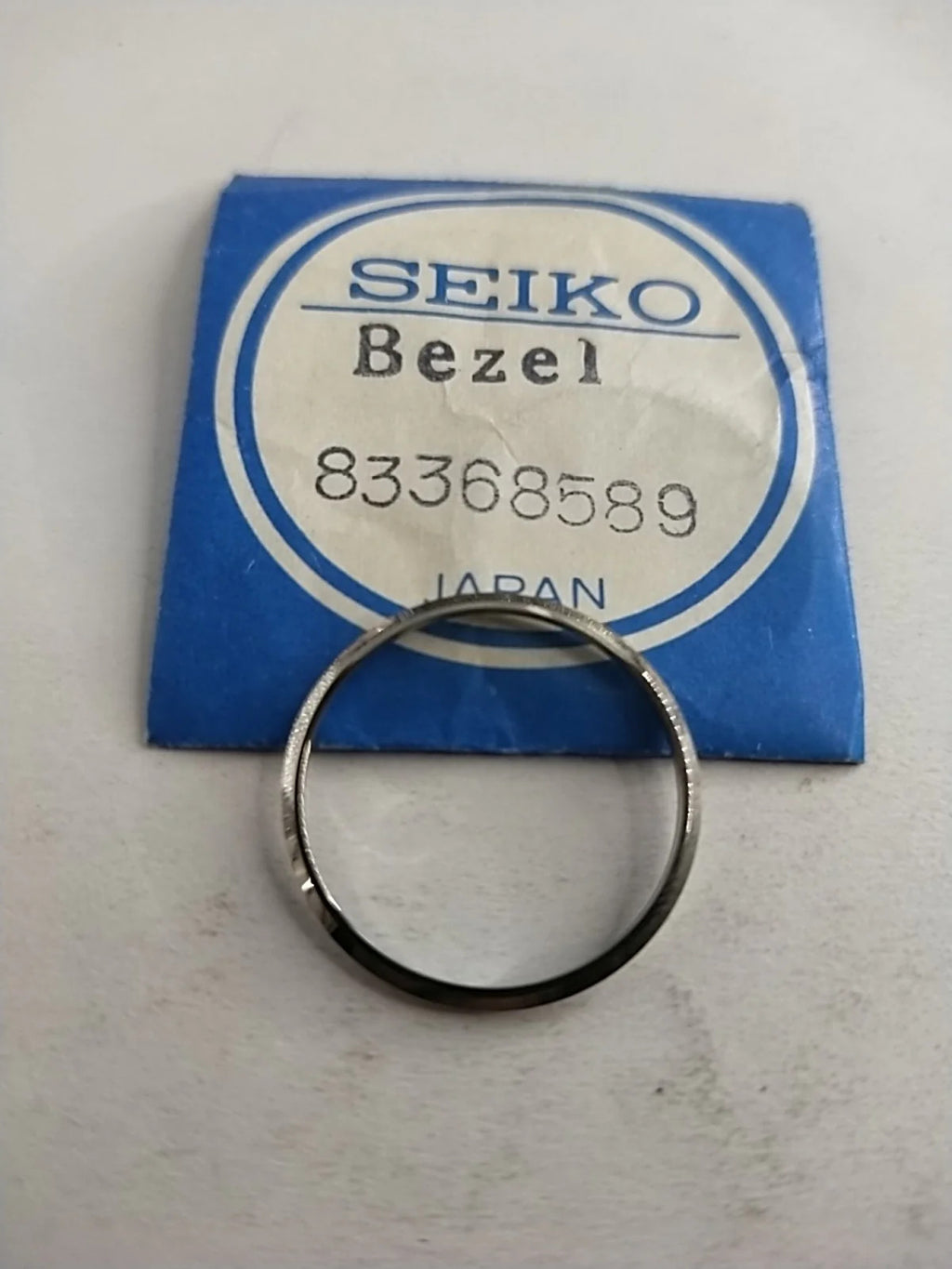NOS Seiko original Bezel / Part 8336 8589