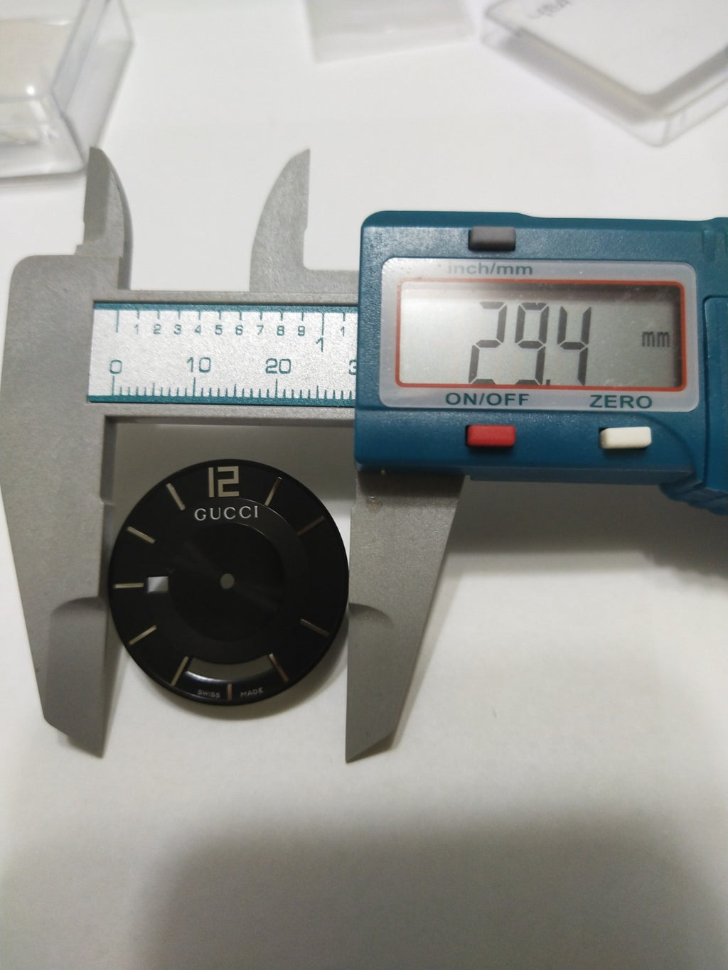 GUCCI Original / Dail /Day Date  / Part No. YDA05012/  black color 