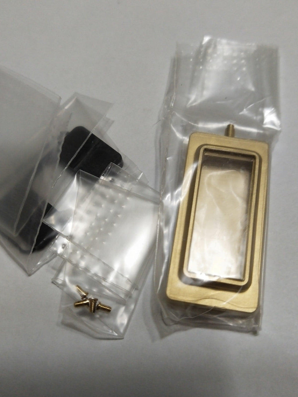 GUCCI Original / Complete Case/ Part No. 099.3500.2/ 3500L Gold color 