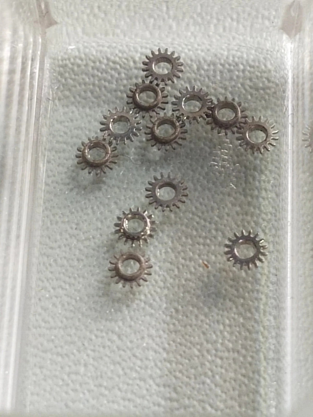 NOS Seiko Parts 957 805/ (1pc