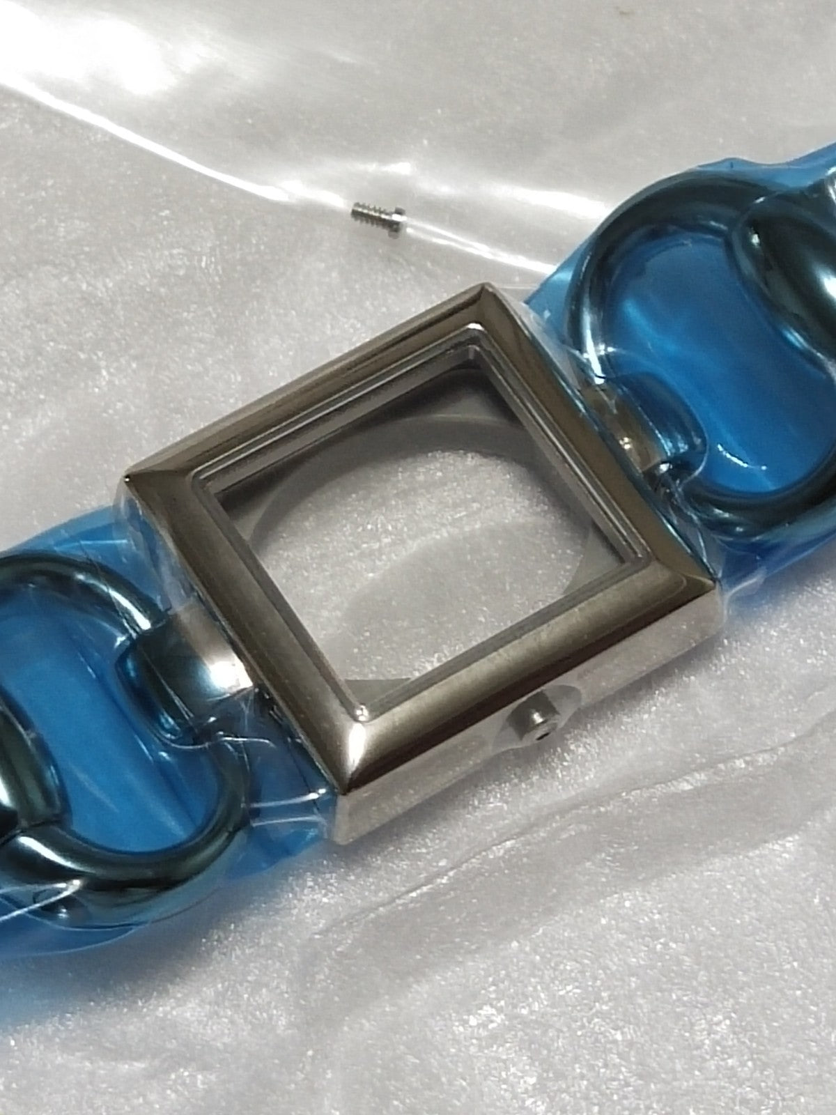 GUCCI Original / Complete Case/ Part No. YDA04113