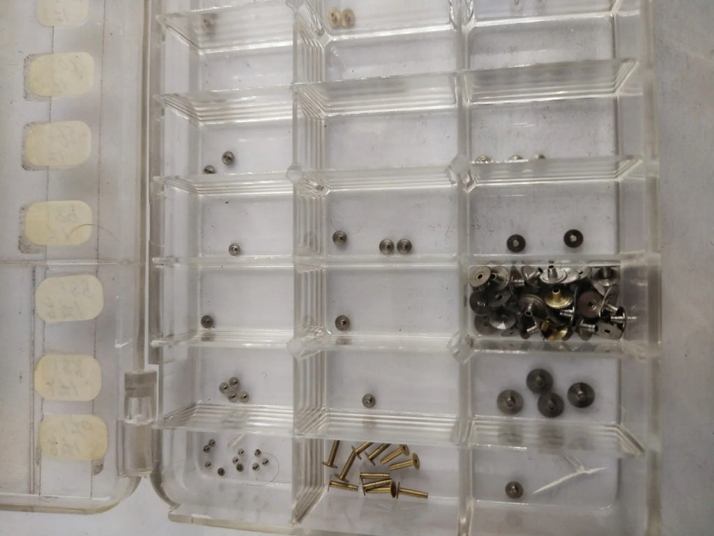 NOS SEIKO hour wheel Part 271 +++ Price from 25 to 40 per piece