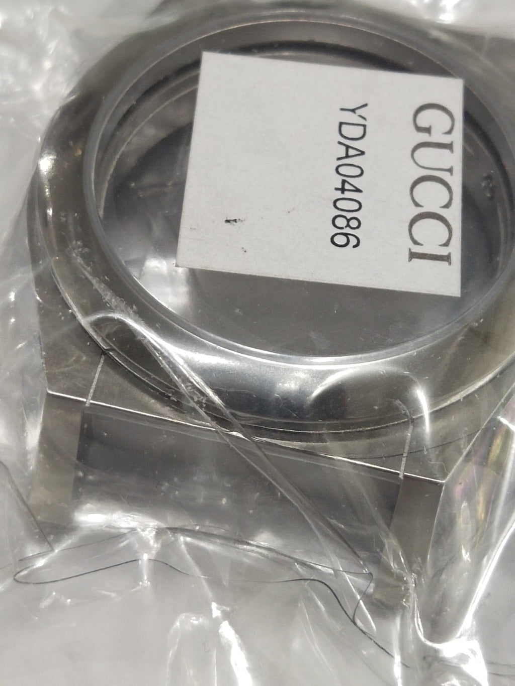 GUCCI Original / Complete Case/ Part No. YDA04086/Factory sealed 