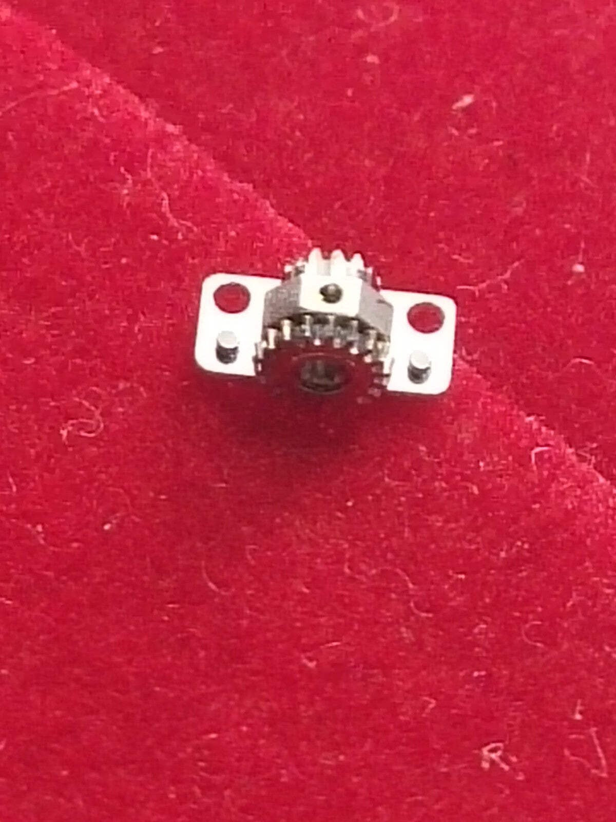 Rolex Cal./9001 204 / Winding Pinion /Genuine parts