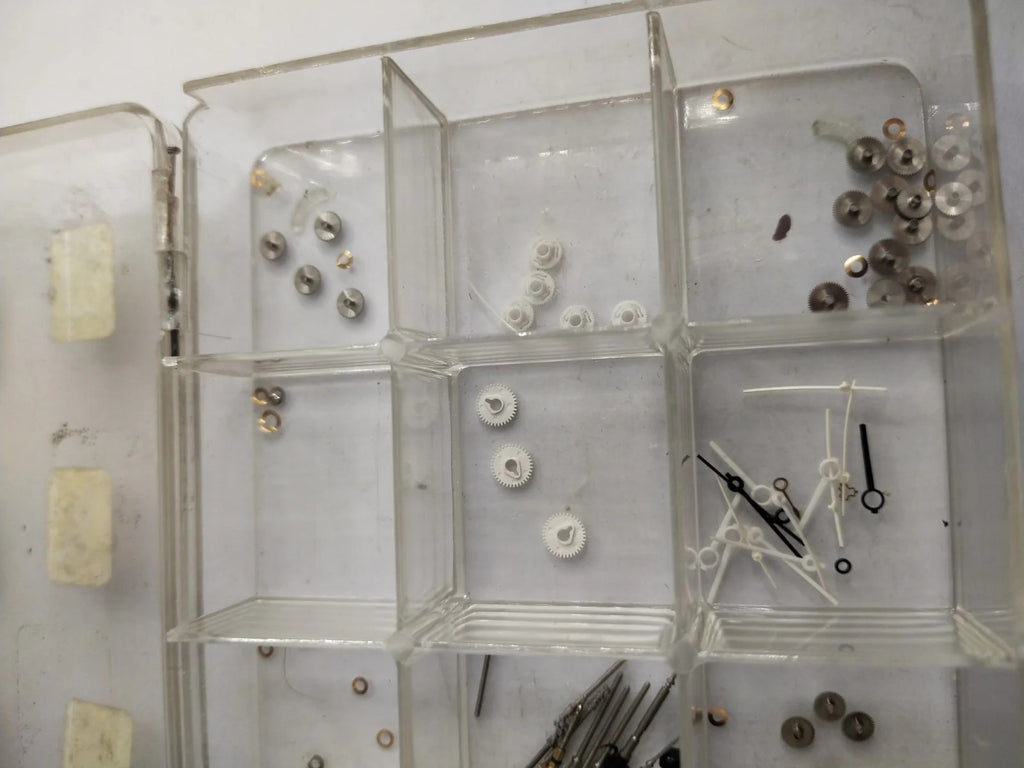 NOS SEIKO hour wheel Part 271 +++ Price from 25 to 40 per piece