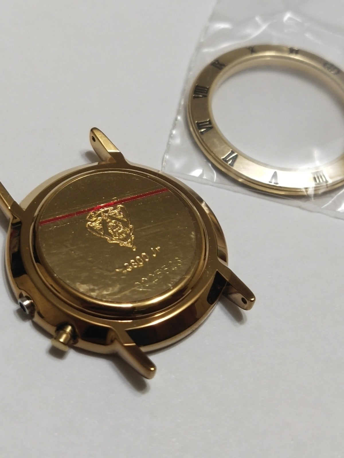 GUCCI Original / Complete Case/ Part No. 102.3800./ 3800jr Gold color 