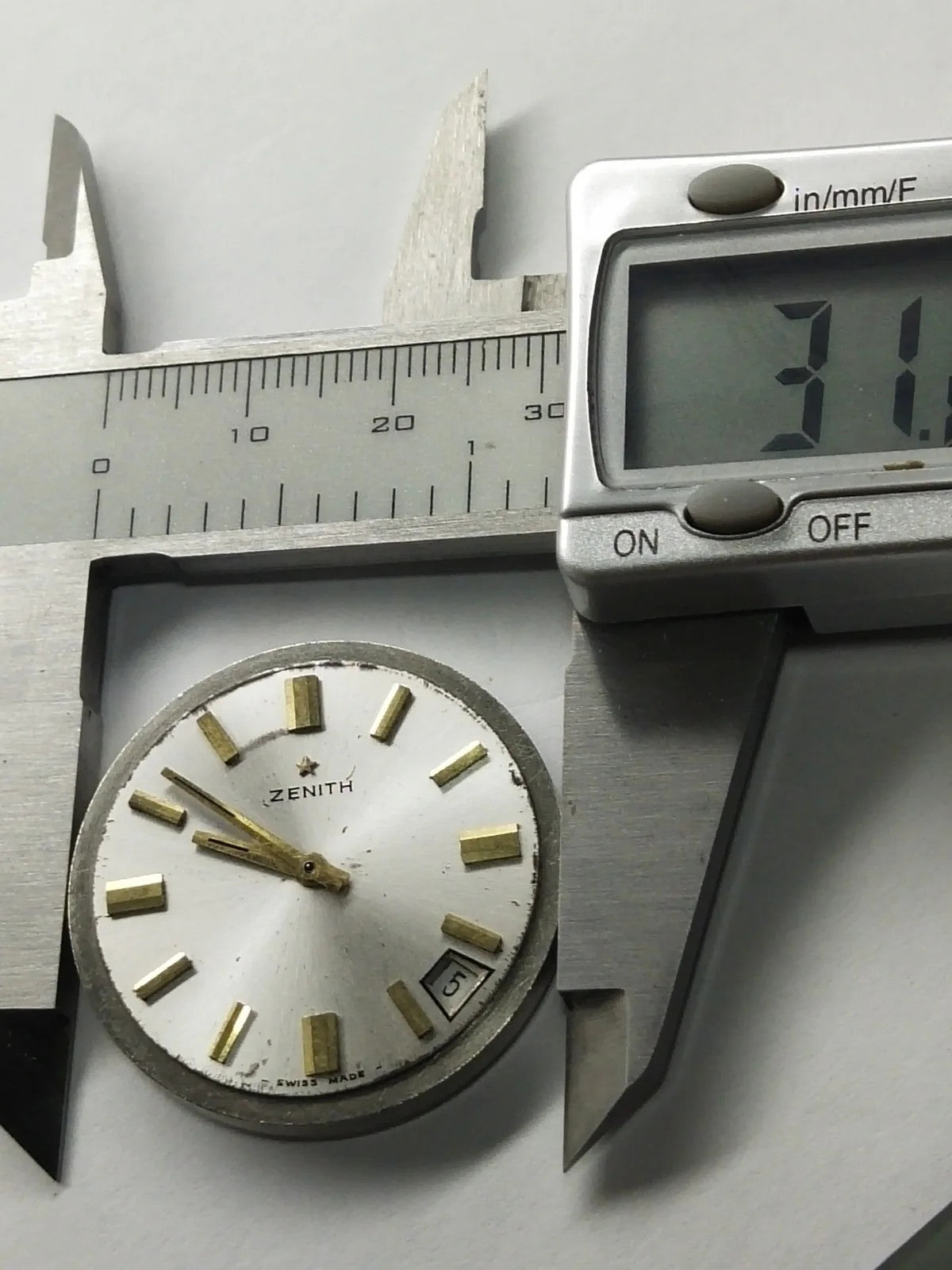 Zenith Manual /2523C/ Movement Used working With dial and hands