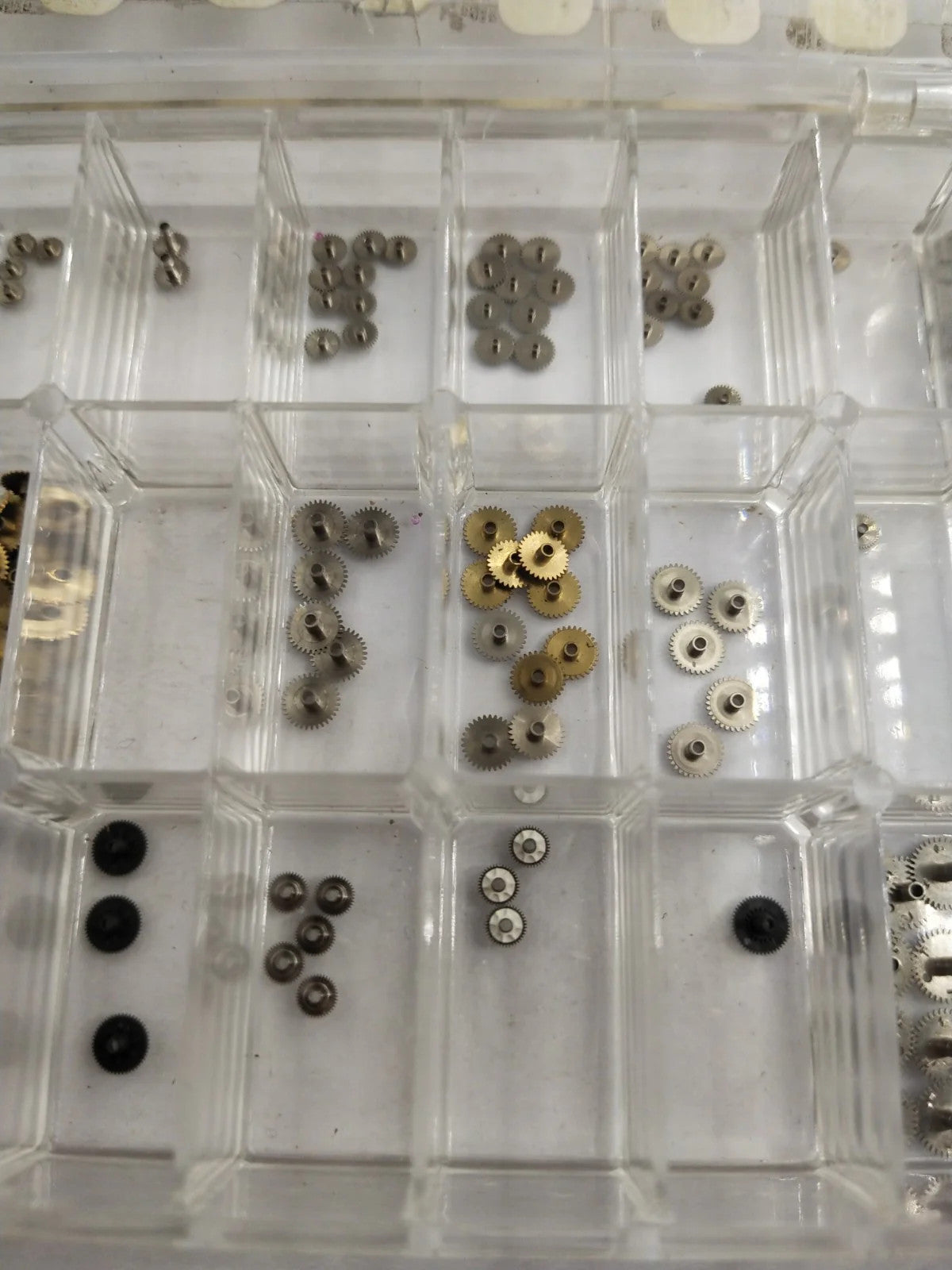 NOS SEIKO hour wheel Part 271 +++ Price from 25 to 40 per piece