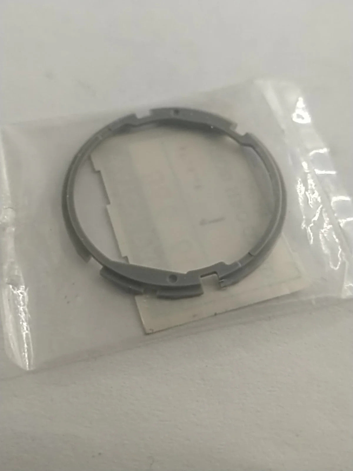 original Seiko Movement Rink between the dial and the movem 866 600