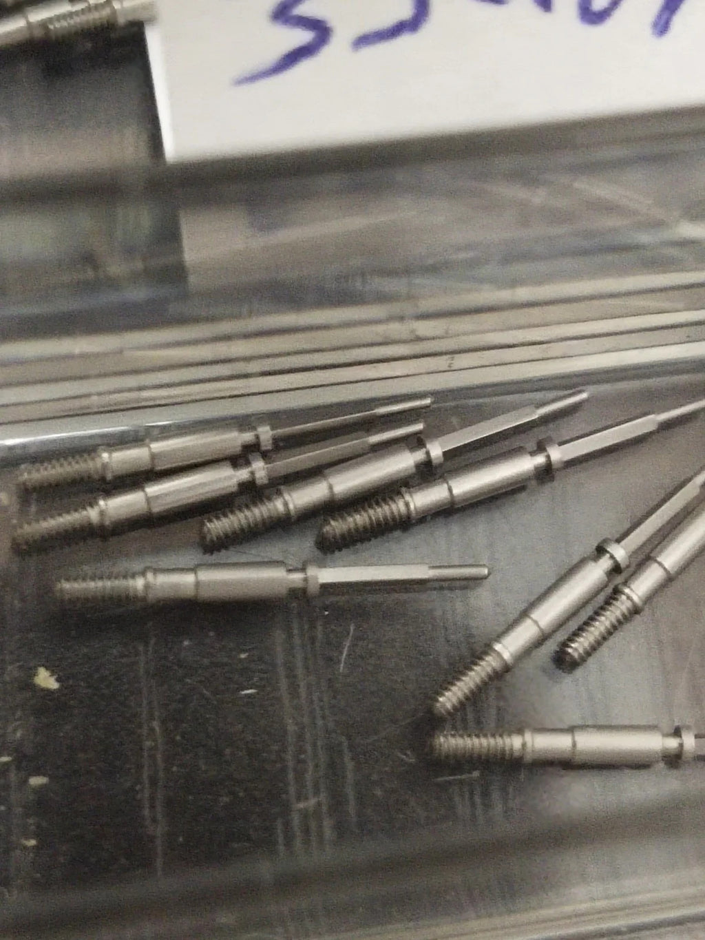 NOS SEIKO PARTS / Stem/ Part . 351 691 /Cal. 6601A/2451/245/1pc