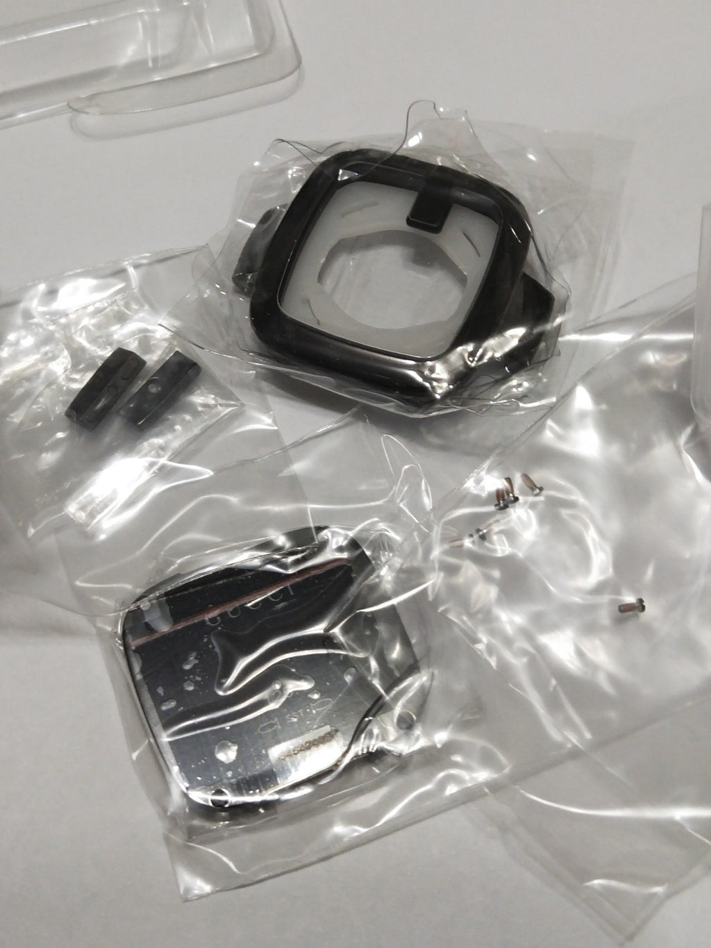 GUCCI Original / Complete Case/ black ceramic Part No. YDA04162/Factory sealed 