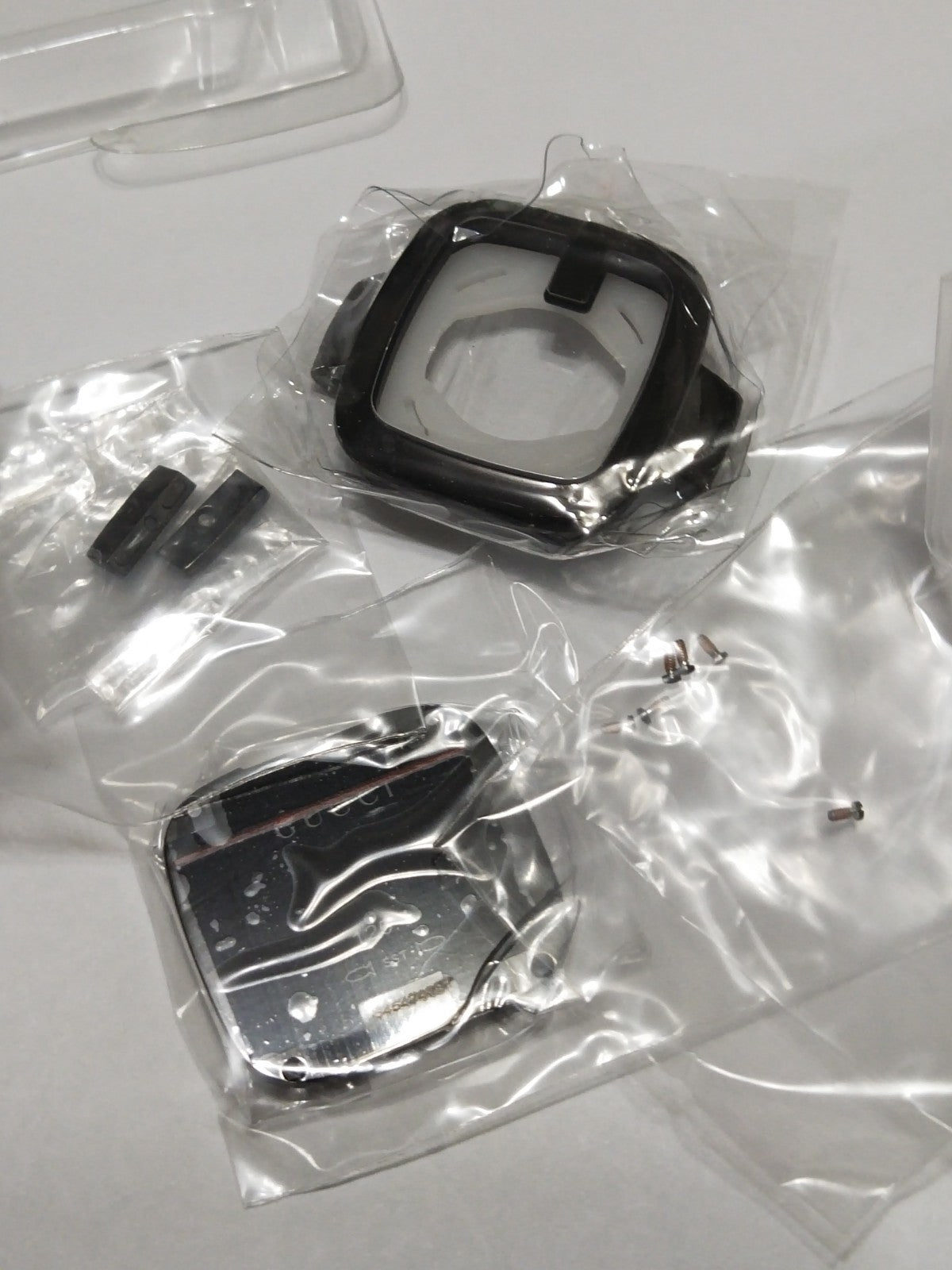 GUCCI Original / Complete Case/ black ceramic Part No. YDA04162/Factory sealed 