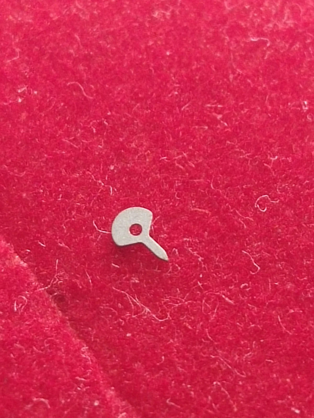 NOS Seiko Parts 556 221 /1pc