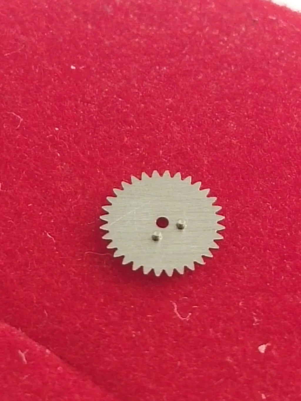 NOS Seiko Date Draiving wheel Parts 802 250 / 1 Pc