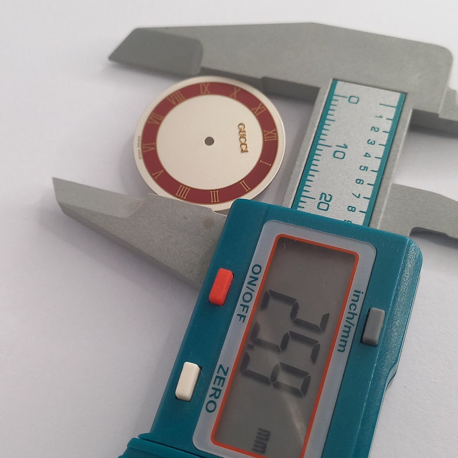 GUCCI Original / Dail CADRAN IVOIRE/BDX 2000M/ Part 051.028/Multi  color 