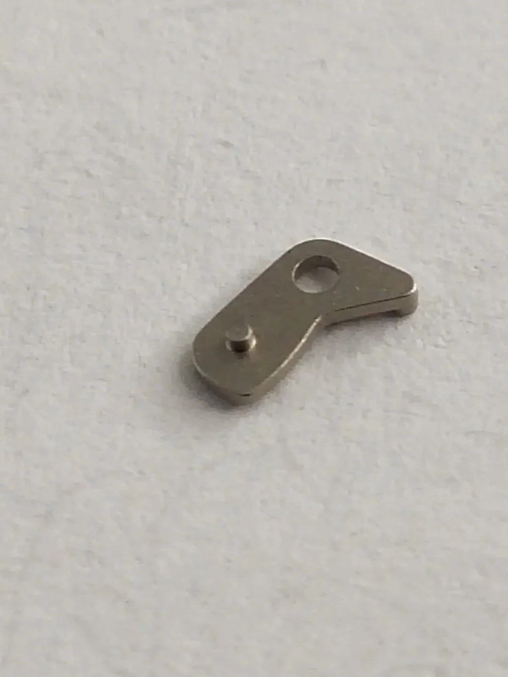 NOS SEIKO PARTS / Sitting lever/ Part . 383 720 / Cal . 6205B/1pc