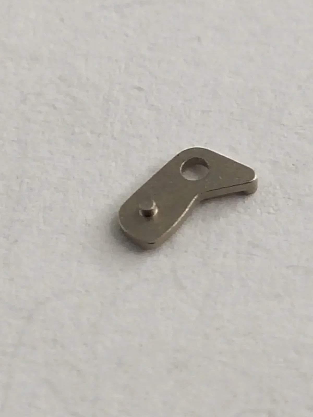 NOS SEIKO PARTS / Sitting lever/ Part . 383 720 / Cal . 6205B/1pc