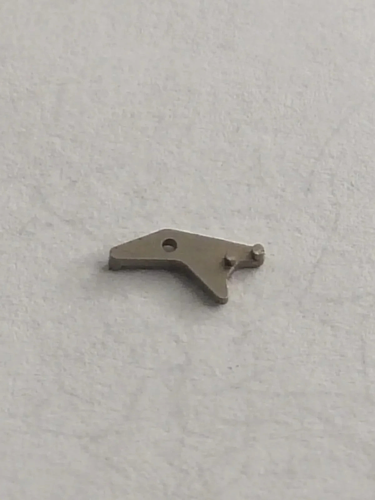 NOS SEIKO PARTS / Sitting lever/ Part . 383 252/Cal. 2515B/16B/17B/18B /1Pc