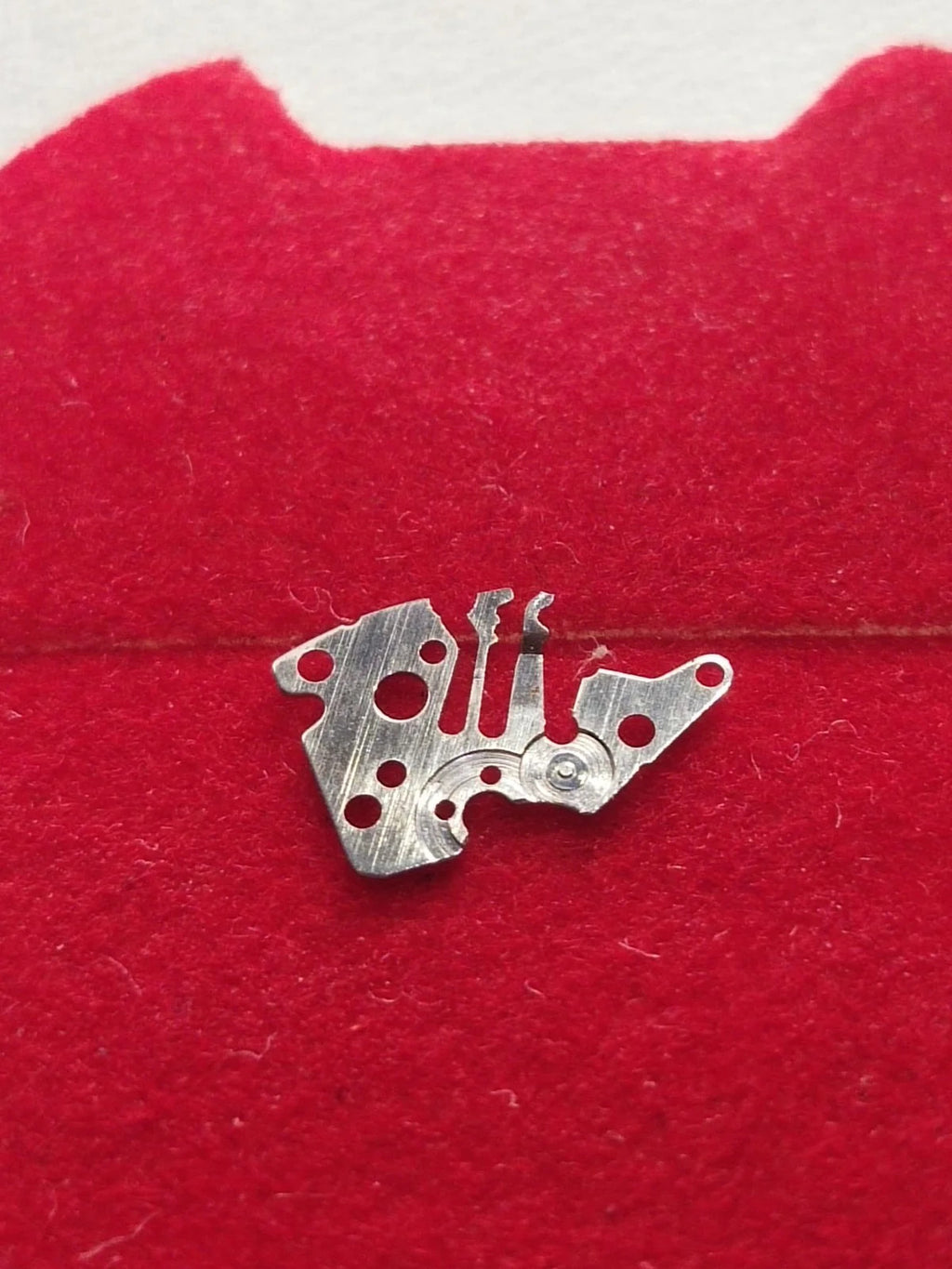 Seiko Part. 386 810 Sitting lever Spring Cal. 2320A/H127A (1pc