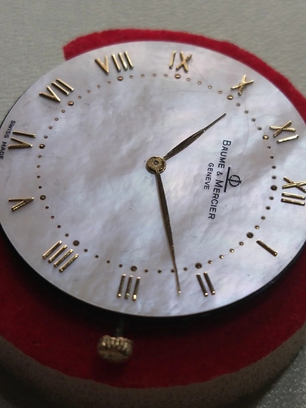 movement/ Dial seashll BAUME MERCIER ETA 210 001/ Corona/ hands Full work /used