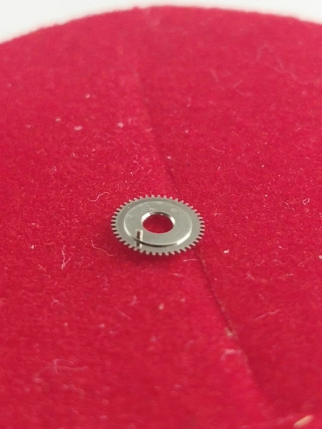 NOS Seiko Date Draiving wheel Parts 802 013 / 1 Pc