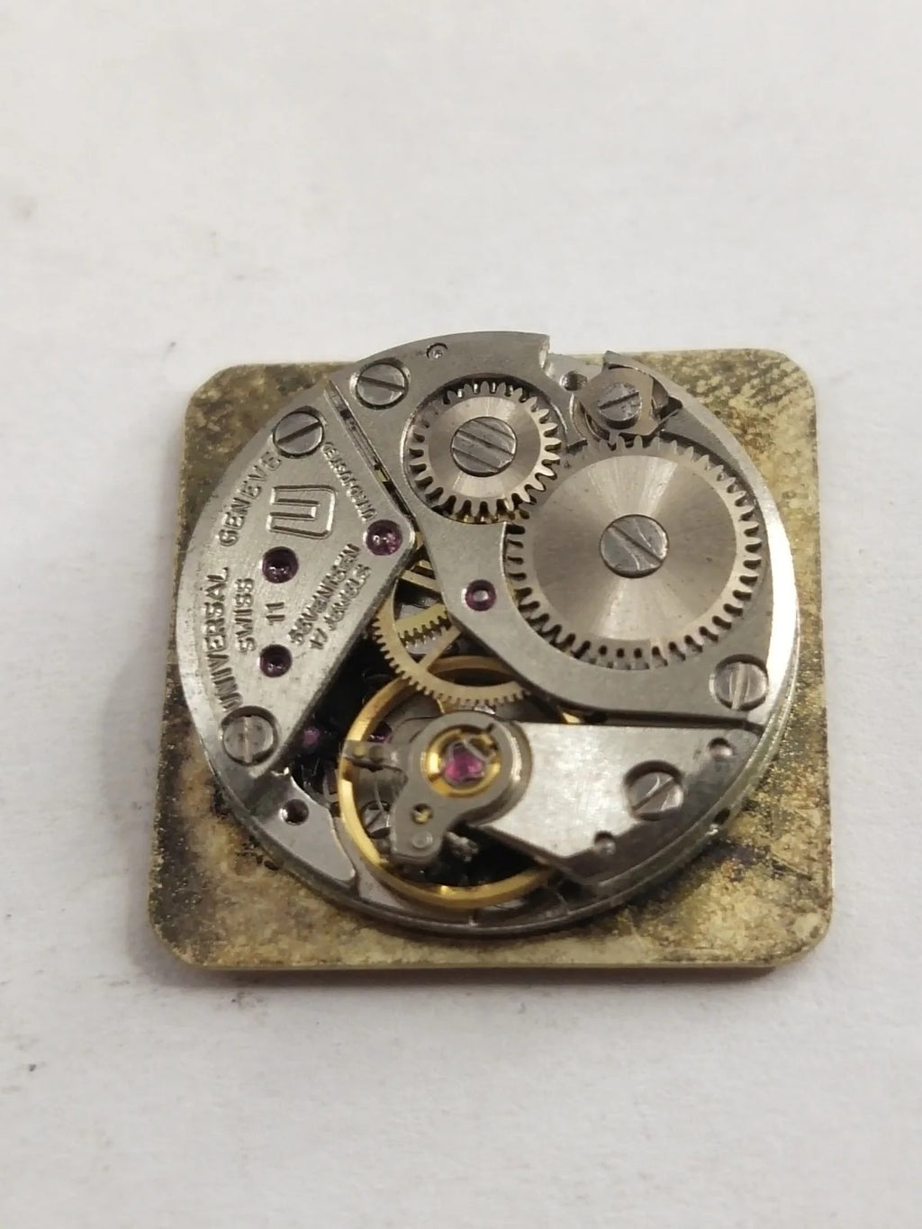 Universal manual movement Cal / 11 / With dial and hands /works well /