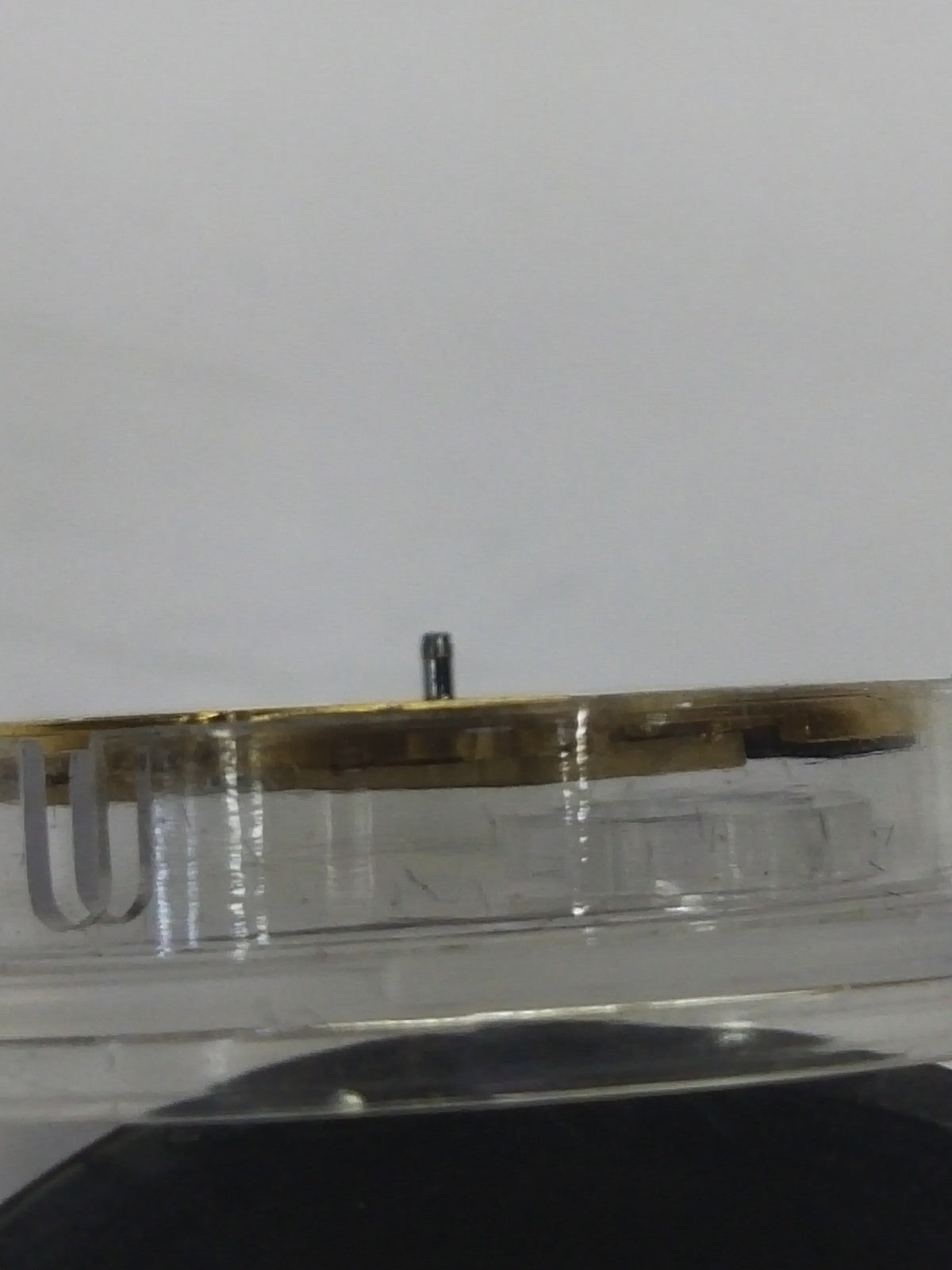 ETA 255 441 movement / 2 hands / date 3/4 clock /The Long minute wheel/Full work