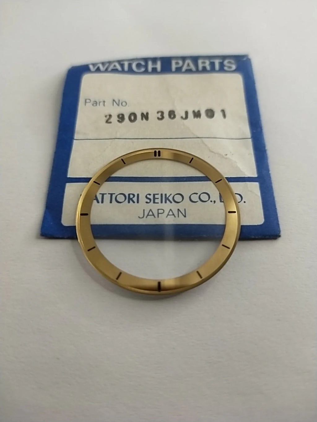New Old Stok original Seiko glass 290N36JM01