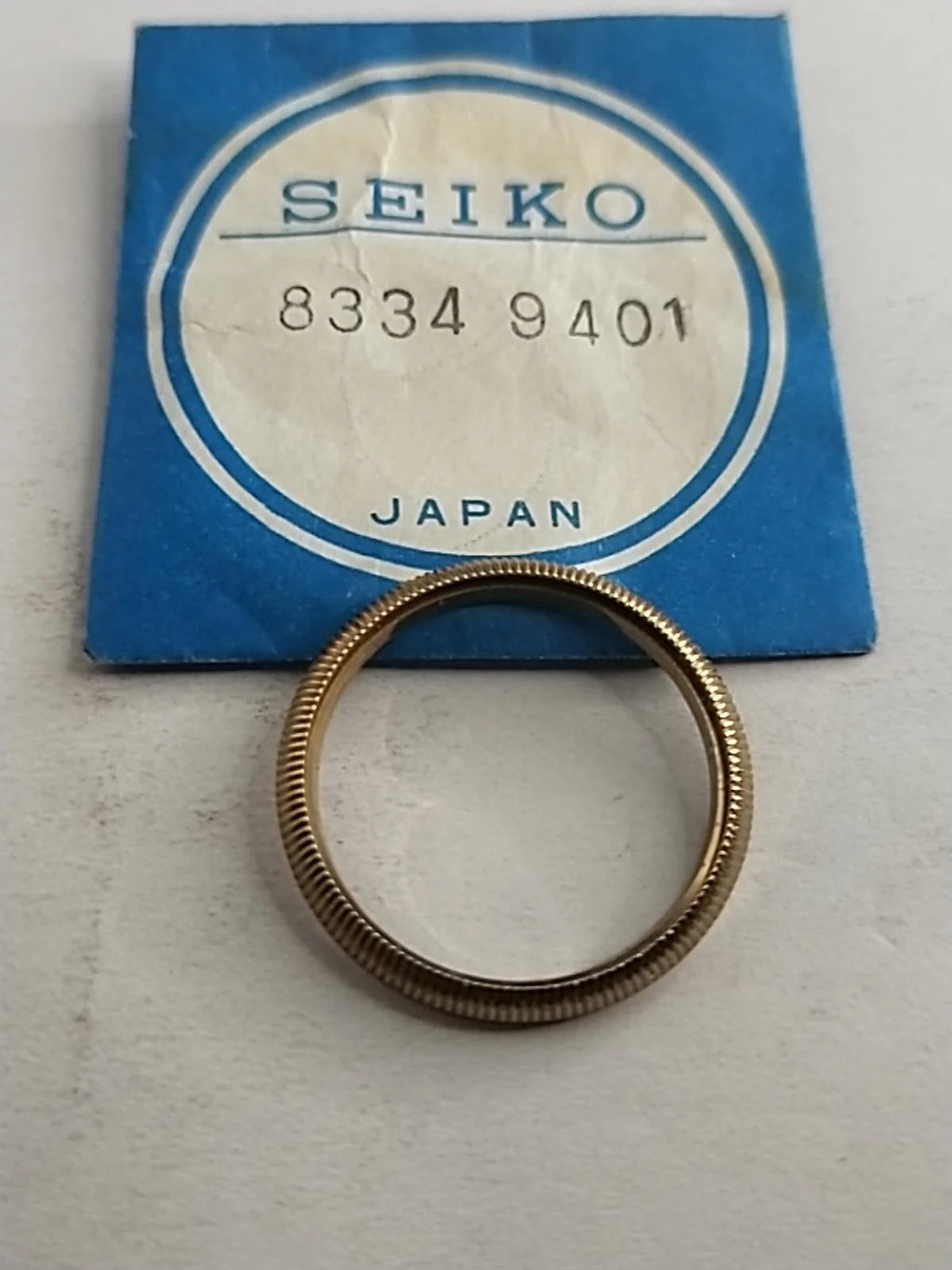 NOS Seiko original Bezel / Part 8334 9401