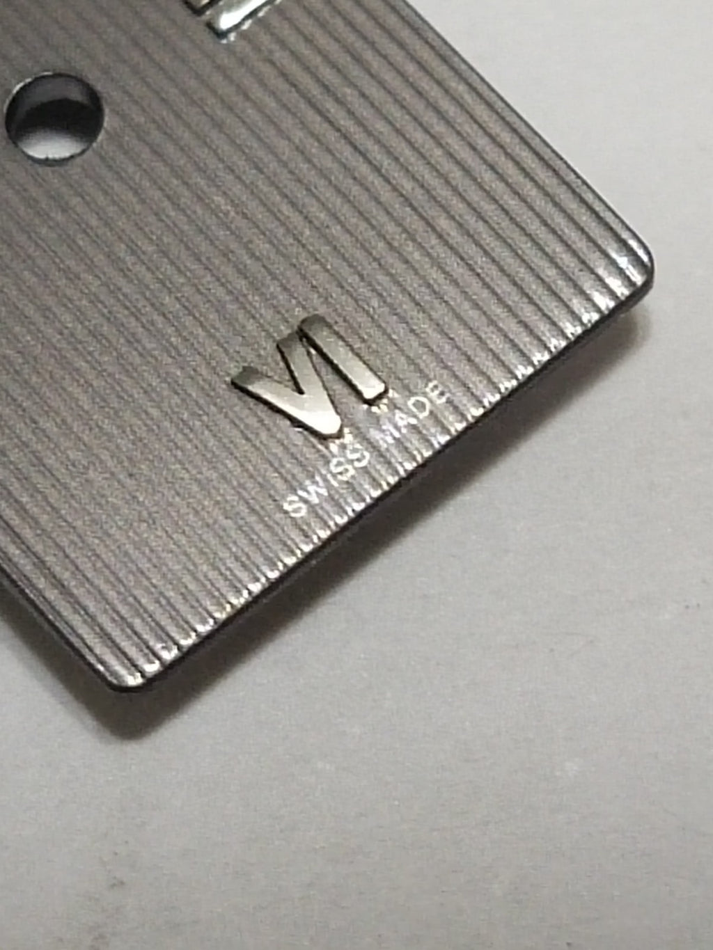 GUCCI Original / Dail /gray color   / Part No. YDA05034/  