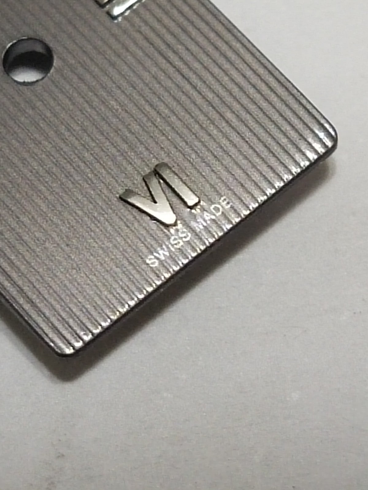 GUCCI Original / Dail /gray color   / Part No. YDA05034/  