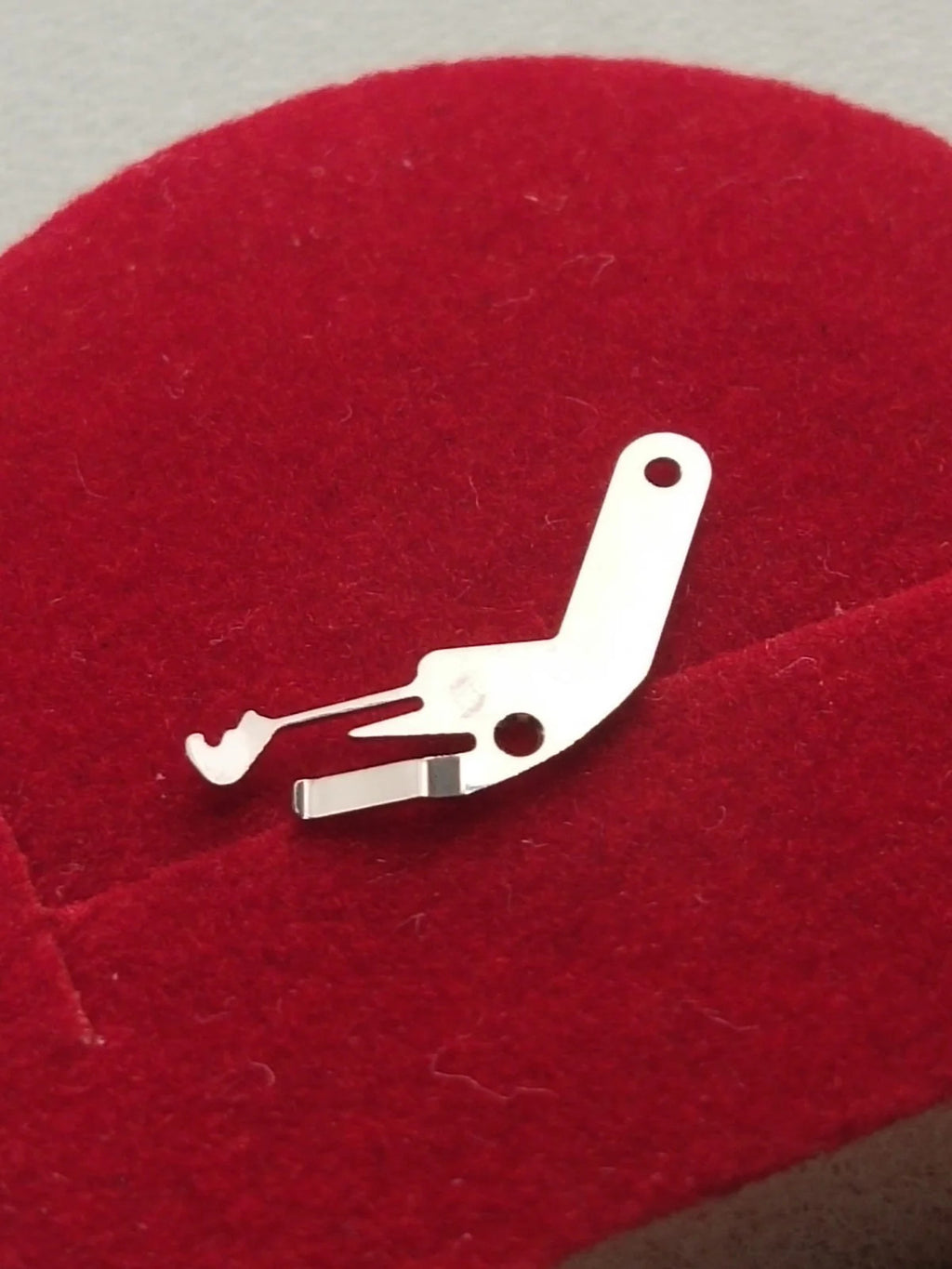 Seiko Part. 388 223 Sitting lever Spring /Cal.2206A/(1pc