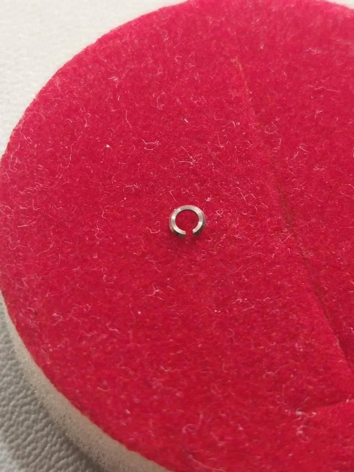 NOS Seiko Parts 963 002/Cal. 4633/5206/5246(1pc