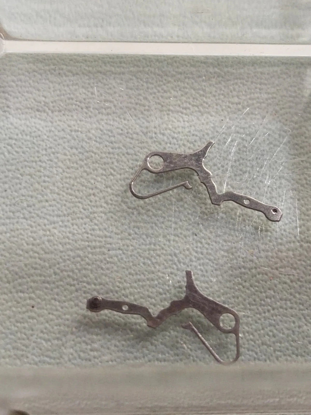 Seiko Part. 384 755 yoke Part Cal. 6533A (1pc