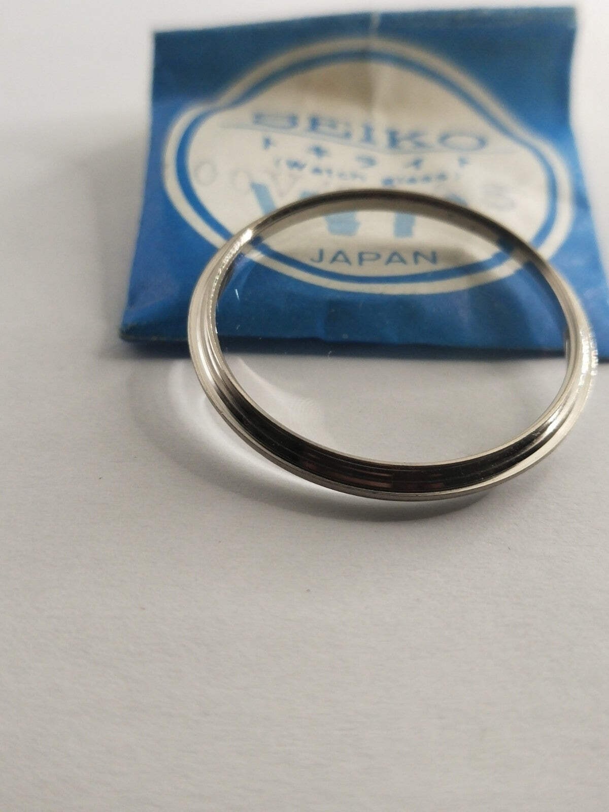 New old stock original Seiko glass 300V42GAS ....... 2383-7000
