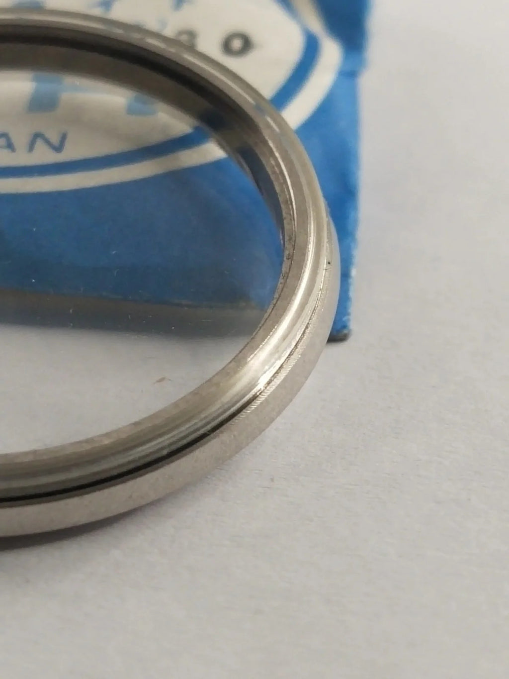 New Old Stok original Seiko glass 290G11GNS