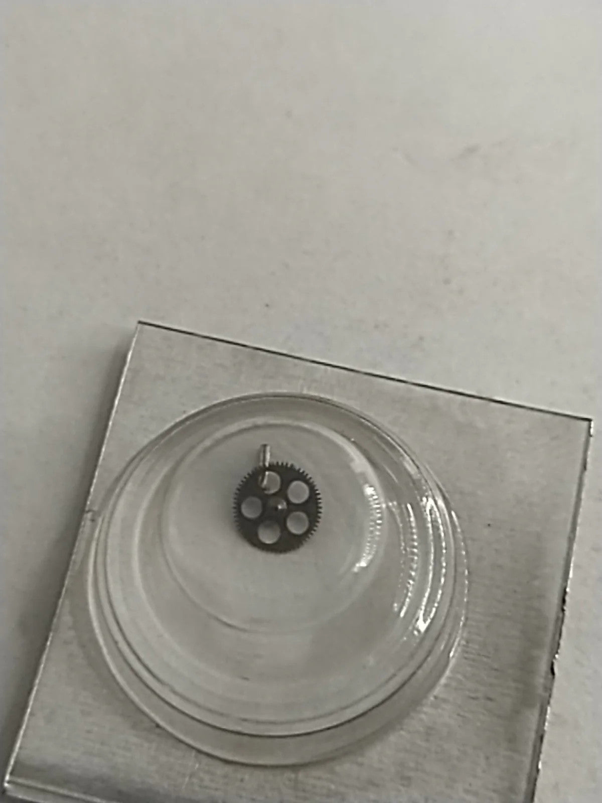 NOS Seiko Part . 224 421 Central wheel and Pinion With Cannon Pinion