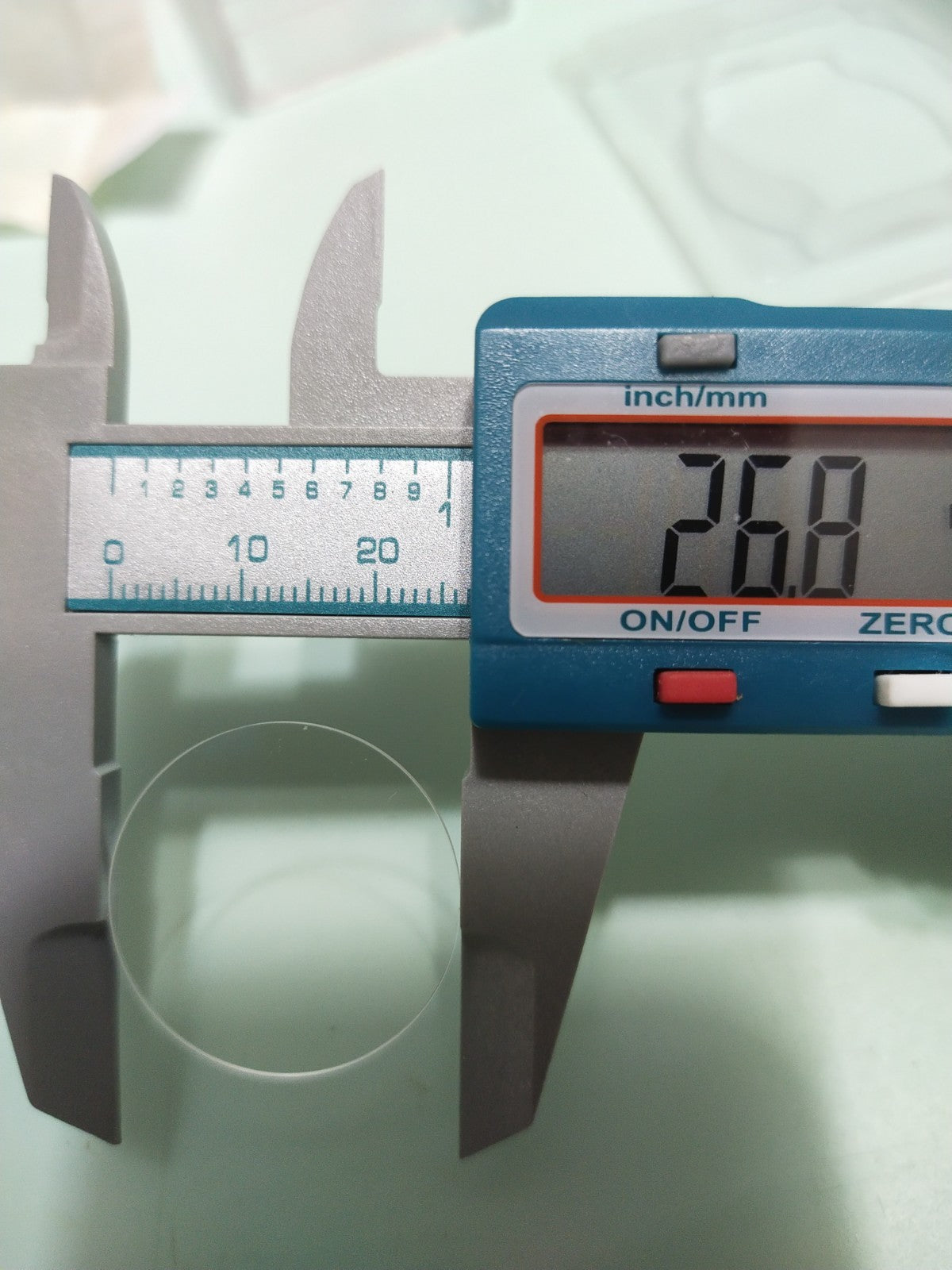 GUCCI Original /Sapphire Crystal / Part No. YDA 42042