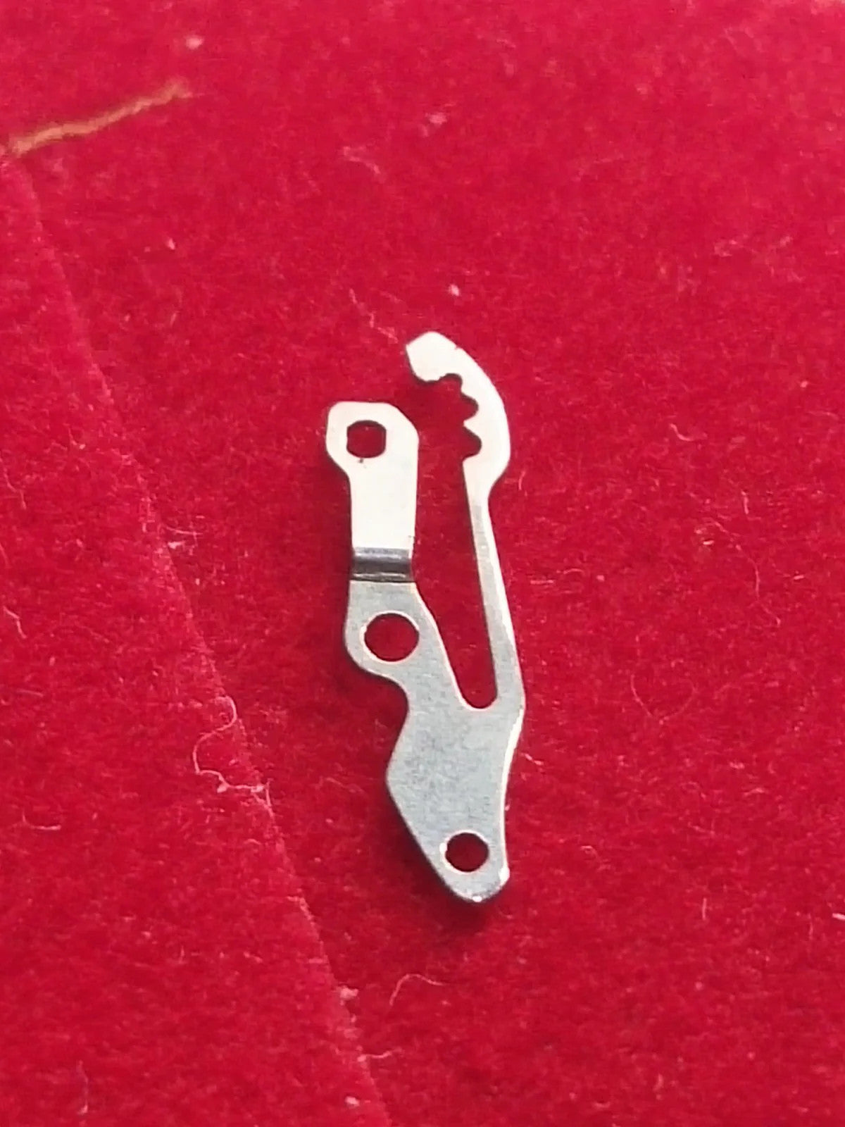 Seiko Part. 388 560 Sitting lever Spring Cal.5605A/5606A/5626A (1pc