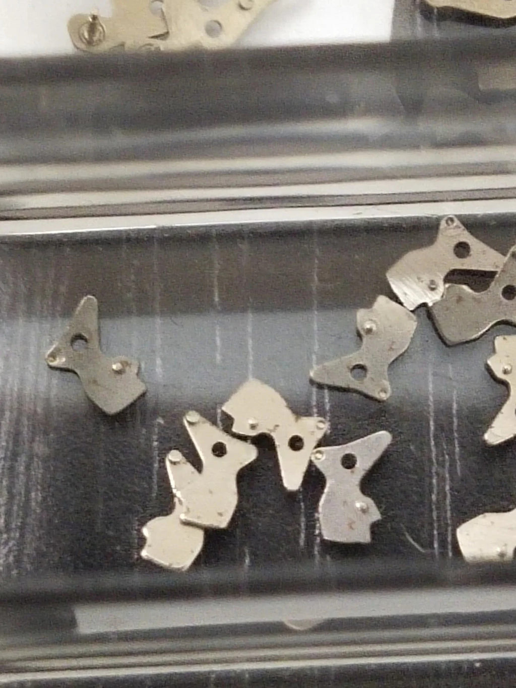 NOS SEIKO PARTS / Sitting lever/ Part . 383 710 / Cal . 2949A/2919A/2906A/1pc