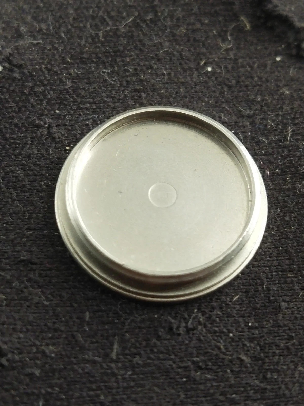 NOS Seiko Part . 8359 1899 Battery Hatch Cover