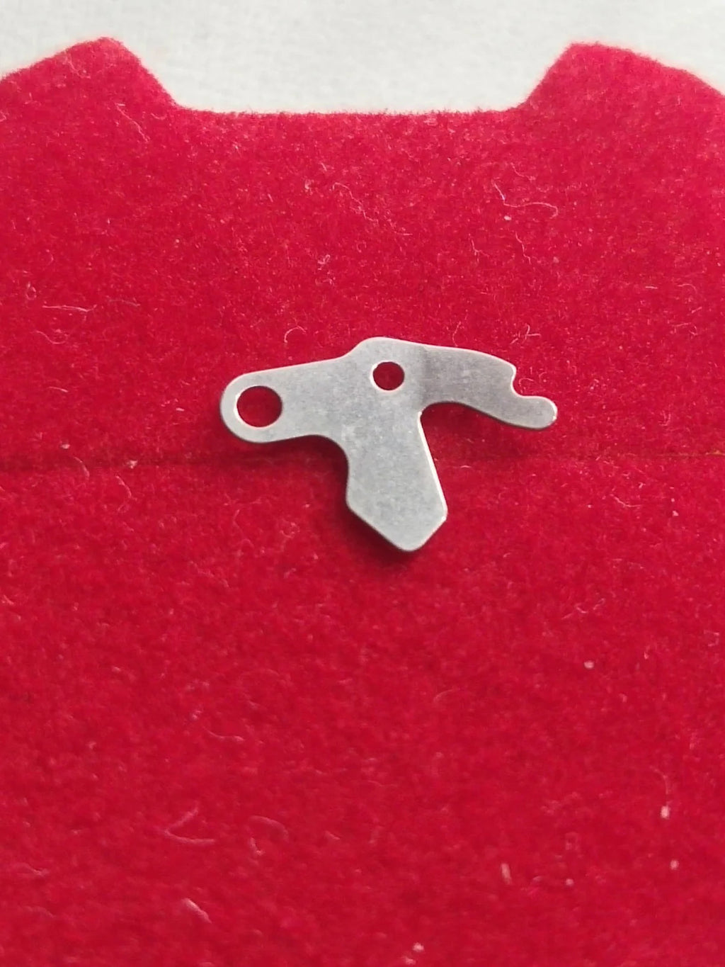 Seiko Part. 388 003 Sitting lever Spring Cal.7002A/05A/06A/09A/19A (1pc
